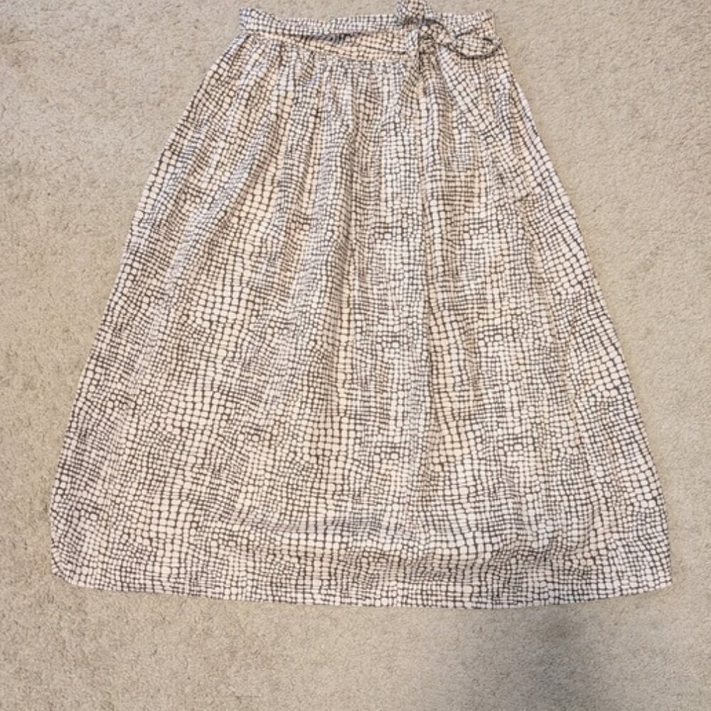 Cream and Black A-Line Skirt